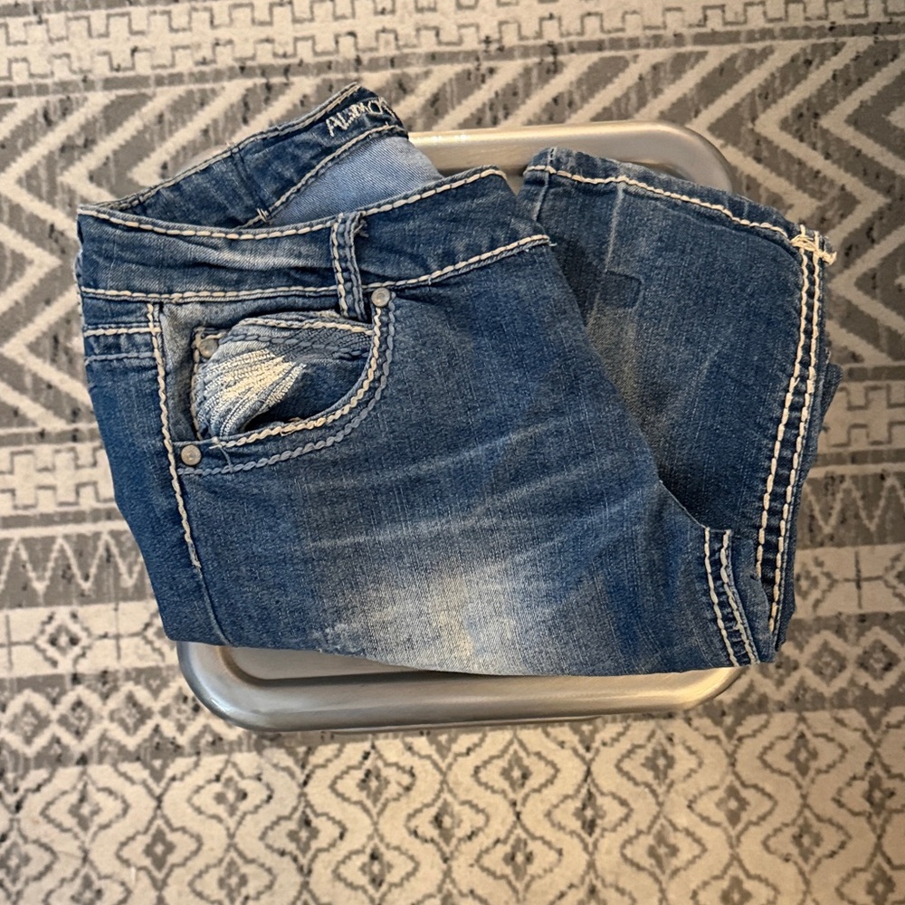Almost Famous Distressed Blue Jean Capri’s